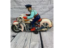 METAL POLICE OFFICER ON MOTORCYCLE MOVING TOY