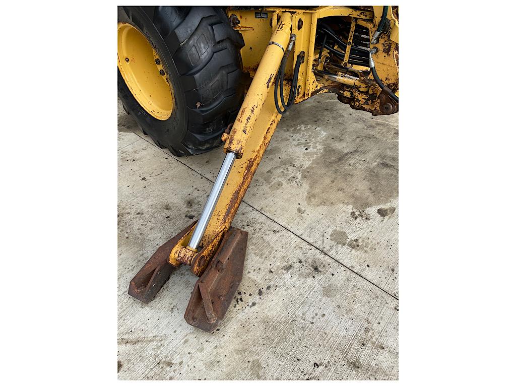 FORD 655D BACKHOE EXTEND-A-HOE