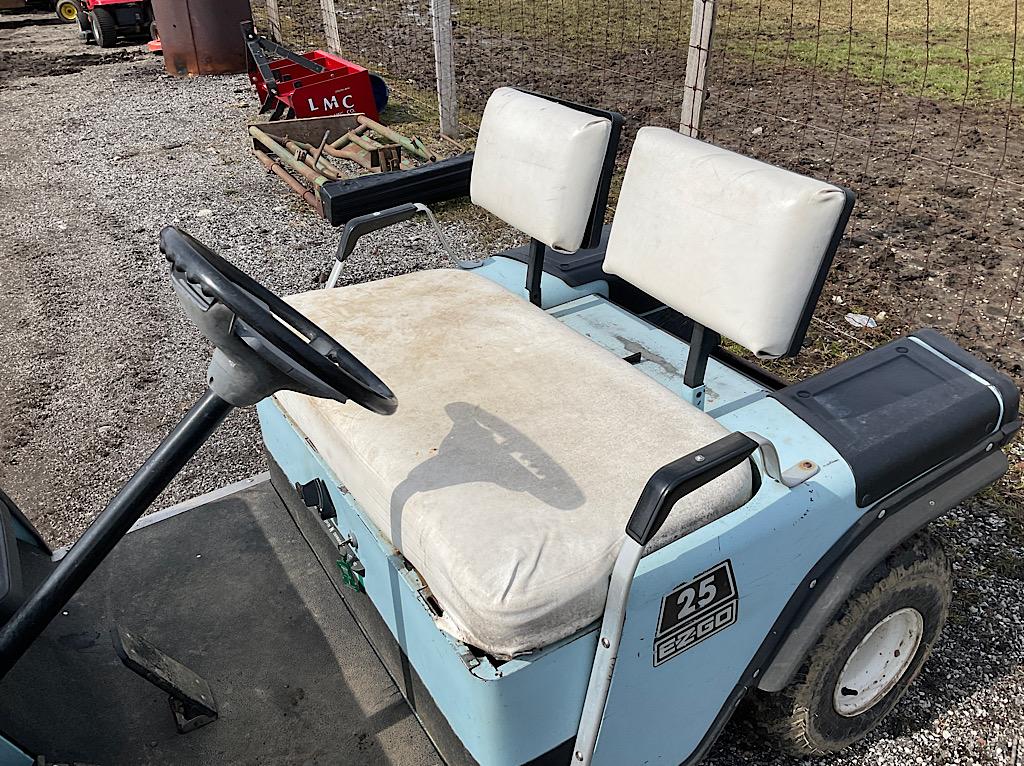 EZ-GO 3 WHEEL GOLF CART