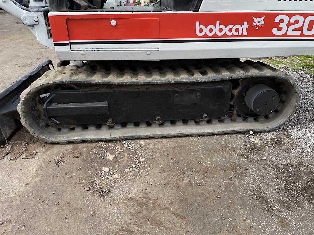 BOBCAT 320 MINI EXCAVATOR