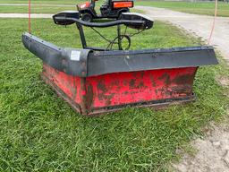 BOSS 9’ V-PLOW