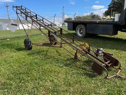 NEW HOLLAND 132 BALE ELEVATOR