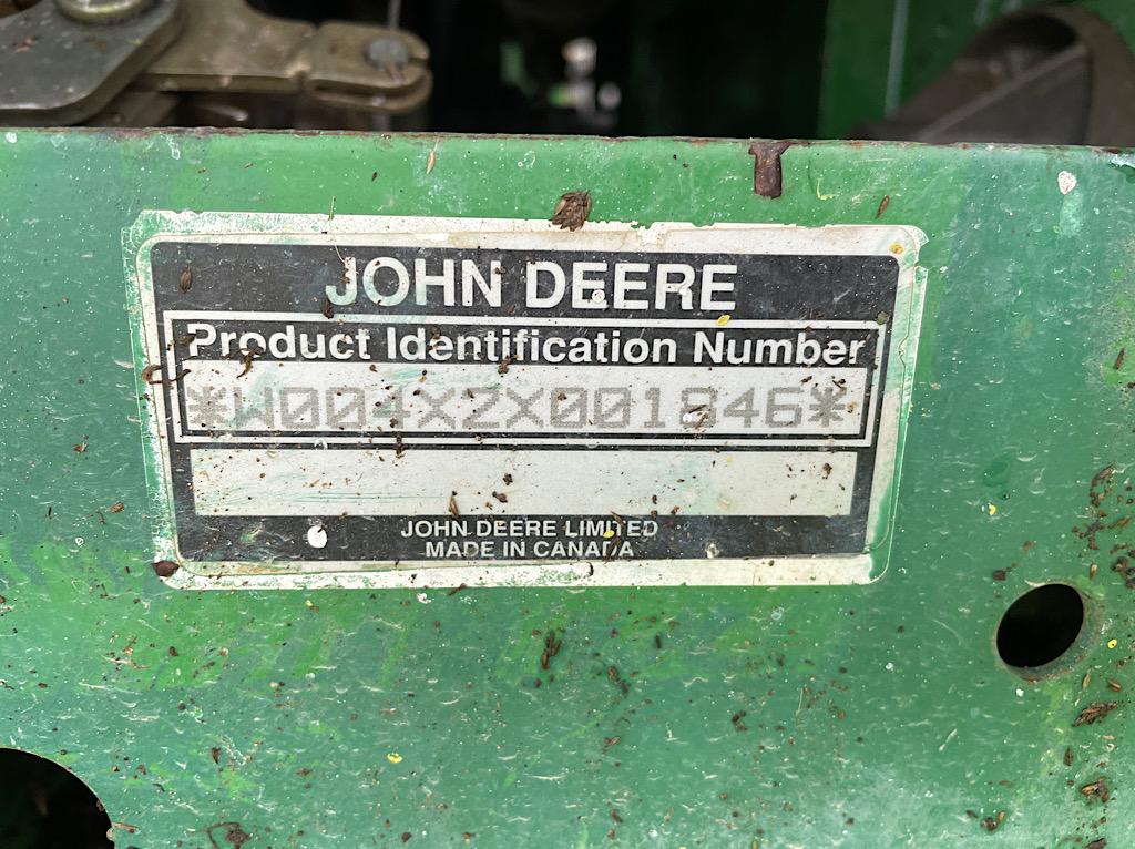 JOHN DEERE 4X2 GATOR