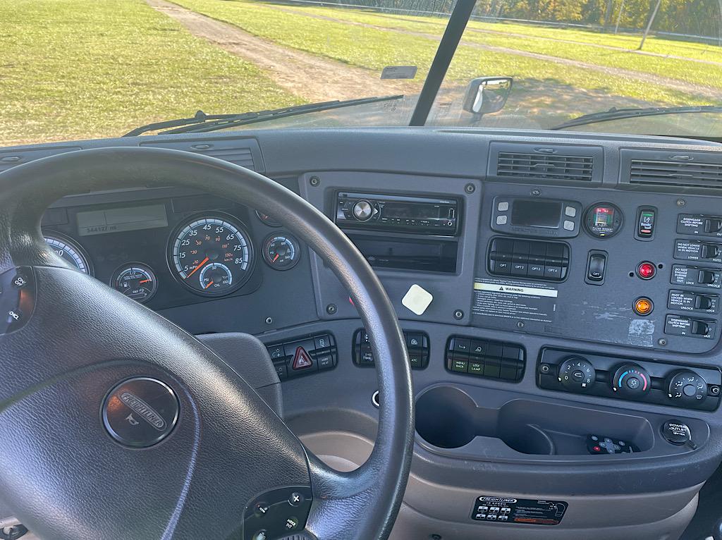 2014 FREIGHTLINER CASCADIA 125