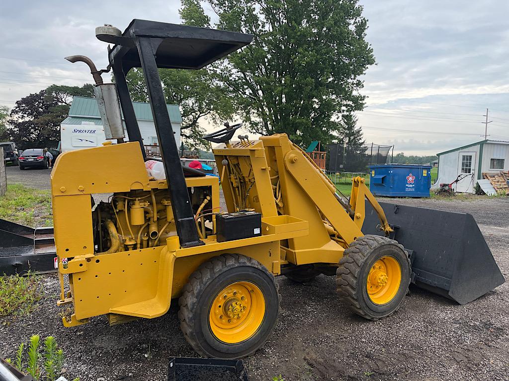 DYNAMEC WHEEL LOADER