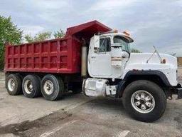 1999 MACK RD688S TRI AXLE DUMP TRUCK