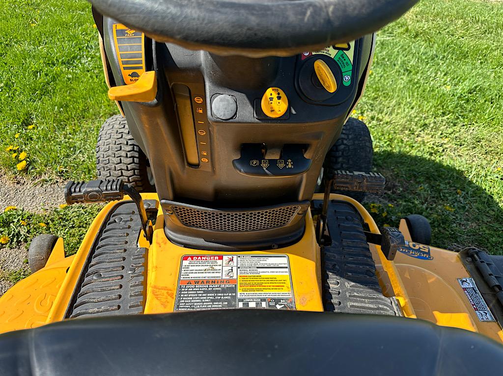 CUB CADET LTX1050 RIDING MOWER