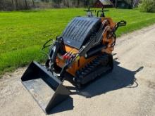 LANDHERO RIDE ON MINI SKID LOADER