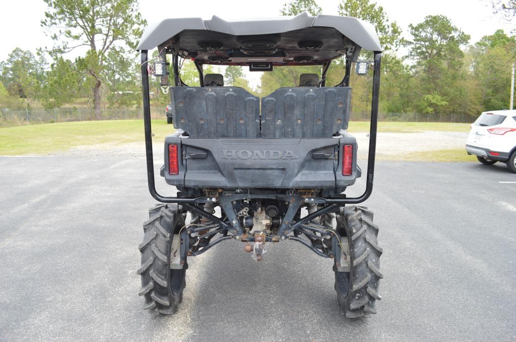 2016 Honda Pioneer 1000-5 Deluxe