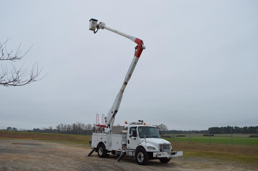 2007 Freightliner M2106 AA755L Bucket Truck