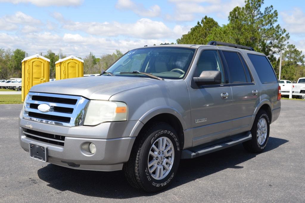 2008 Ford Expedition (Grey)