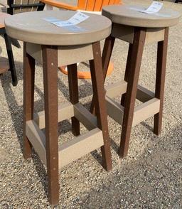 Berlin Gardens Pair of Bar Stools