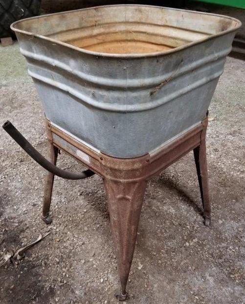 Wash Tub on Stand