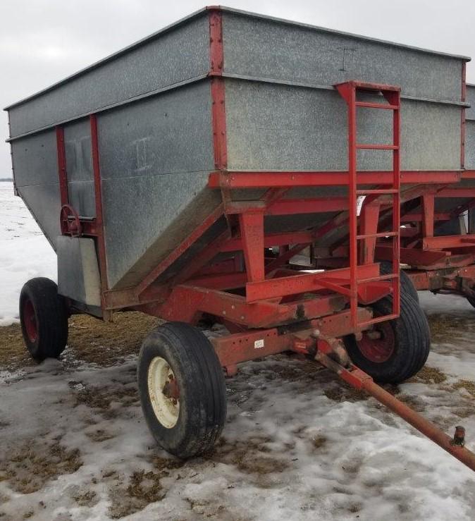 Heider 230 bu. Gravity Wagon on 7737 Heider gear