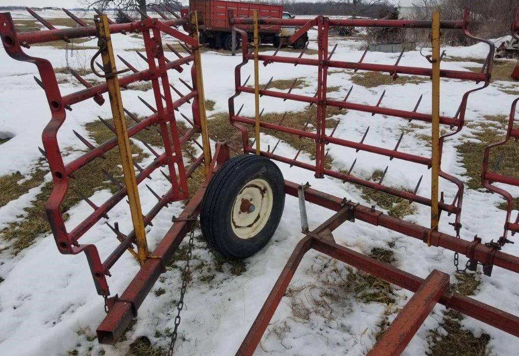 Case IH 24’ Harrow on IH #9 cart