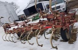 IH Model 45 18' Vibra Shank Field Cultivator