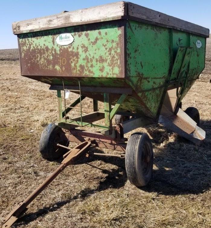 Huskee Gravity Flow Wagon