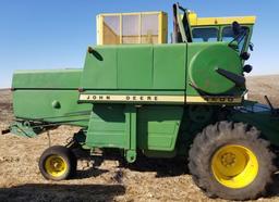 JD 4400 D Combine