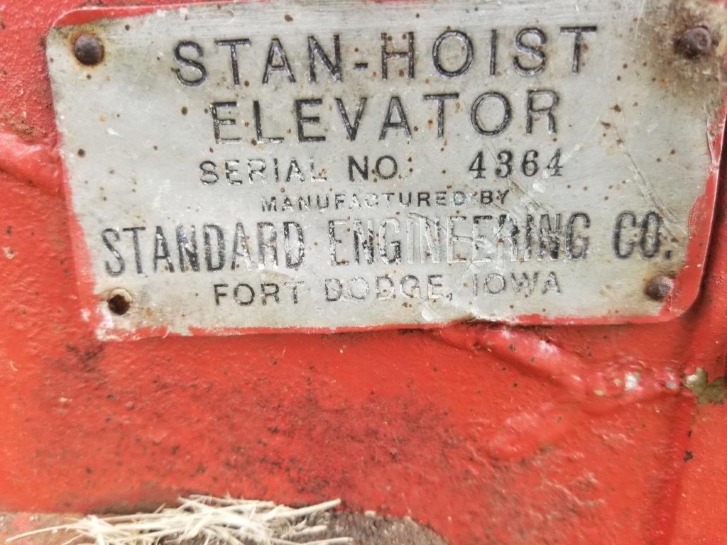 Stan-Hoist 48' Corn Elevator