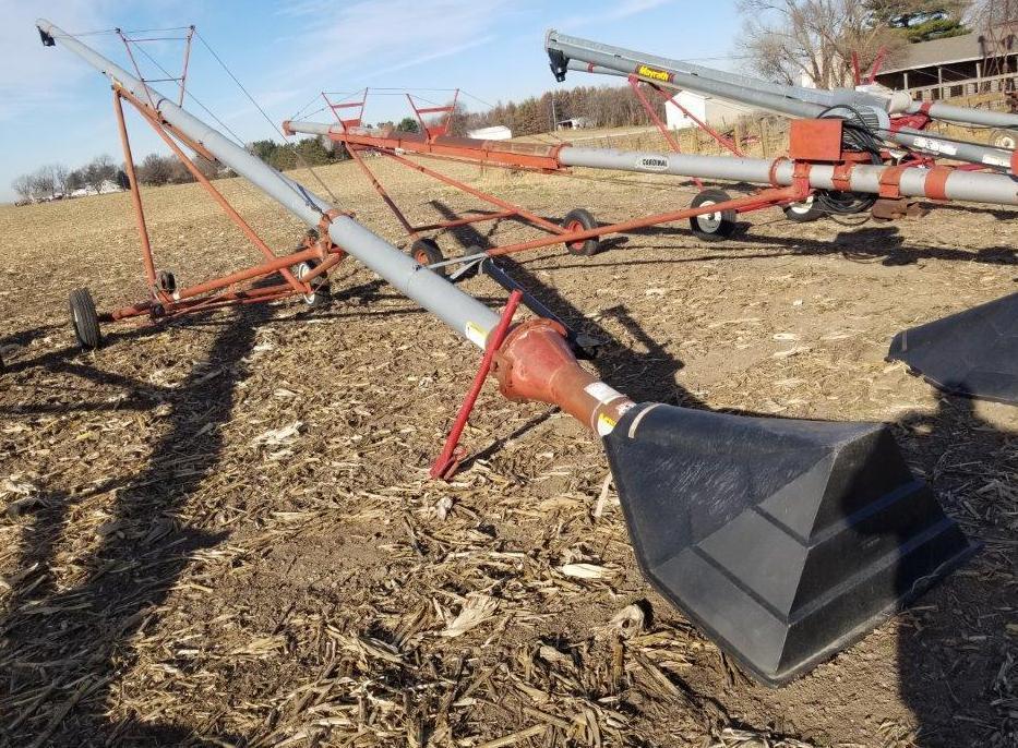 Mayrath 60'-8" PTO Center Drive Auger