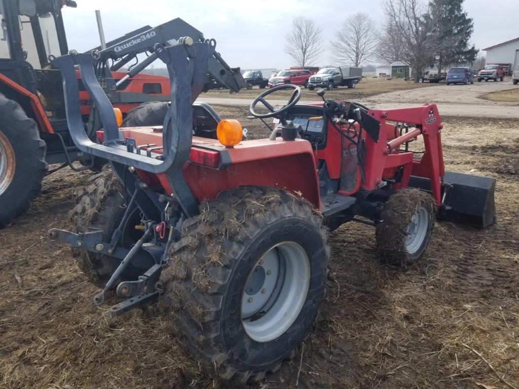 MF 1433 MFWD Compact Tractor