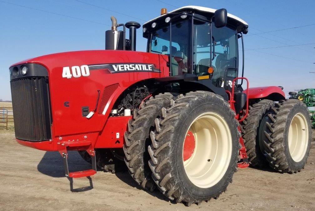 2013 Versatile 400 4WD Tractor