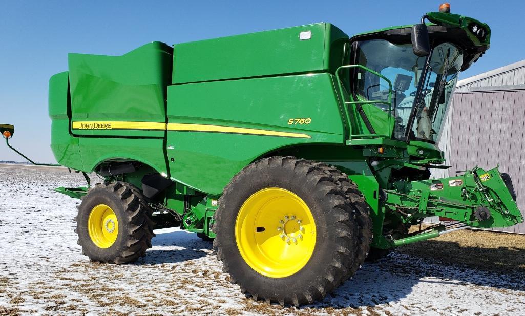 2018 John Deere S760 Combine