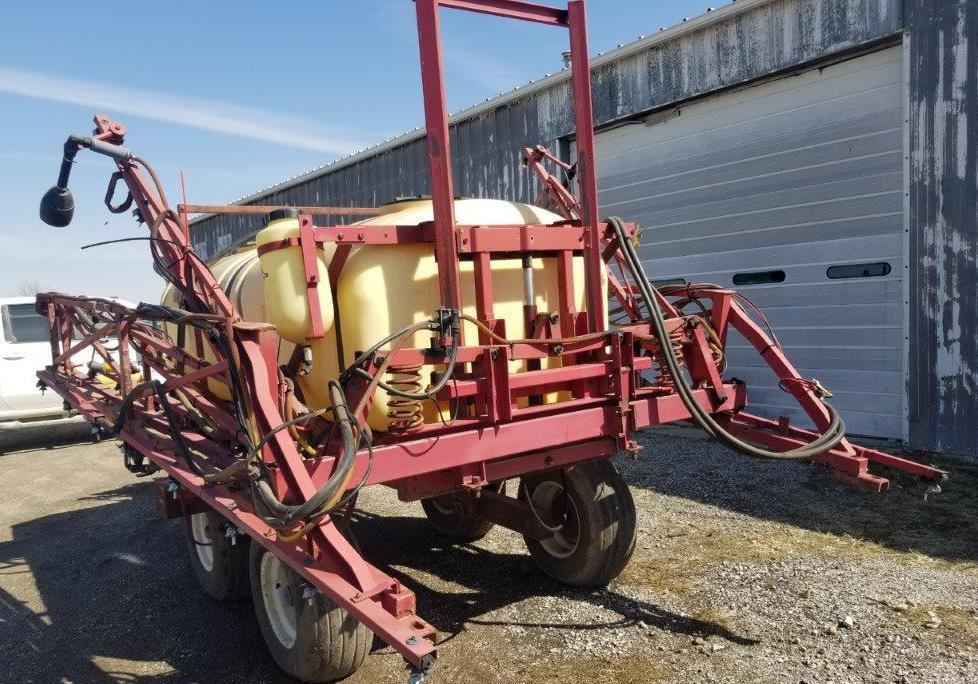 Hardi TR1000 Pull Type Sprayer