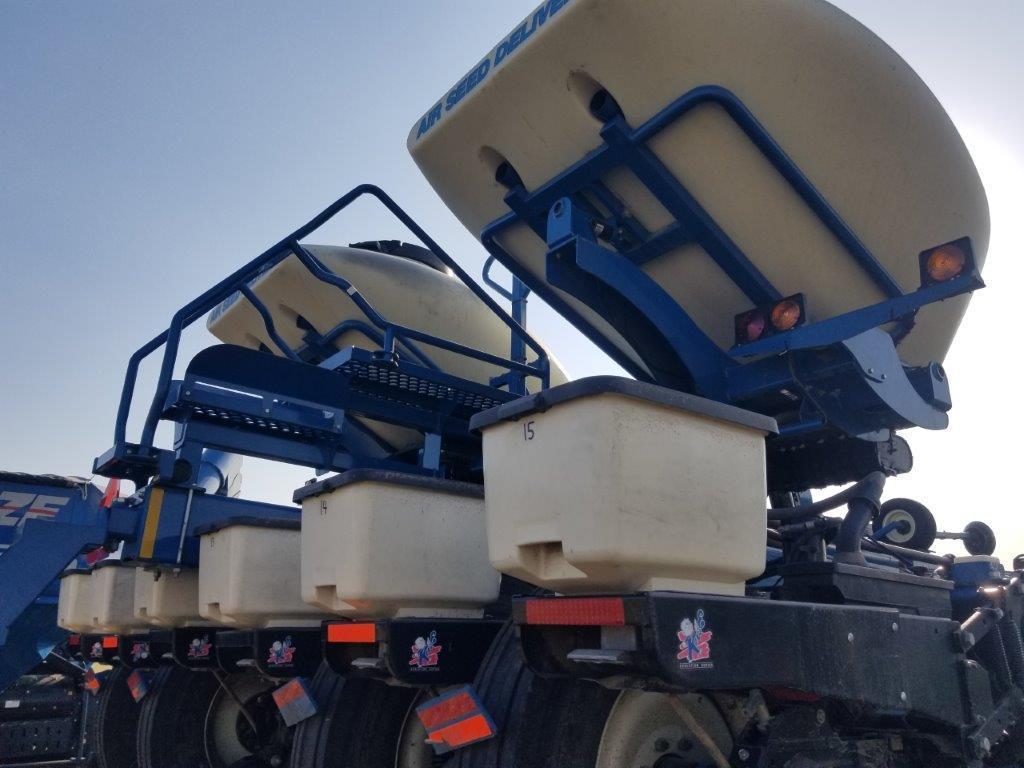 2010 Kinze 3800 ASD 24R30" Planter