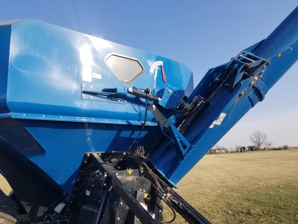 2015 Kinze 1100 Grain Cart on 36" Tracks