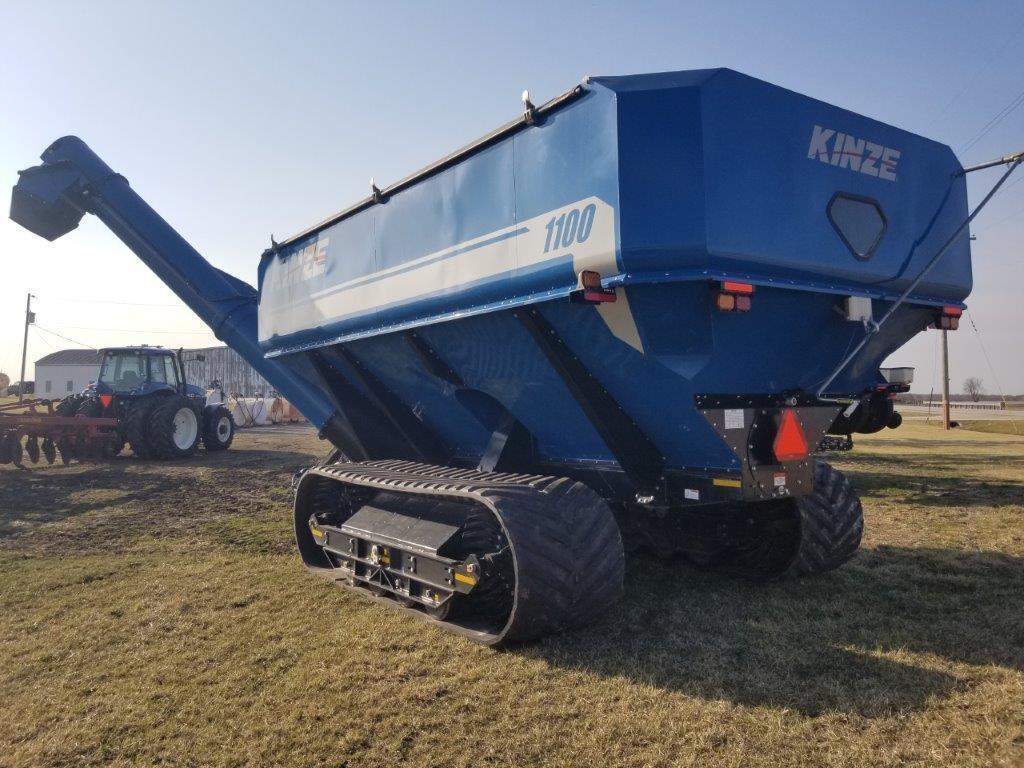 2015 Kinze 1100 Grain Cart on 36" Tracks