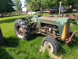 Oliver 550 WF Utility Tractor