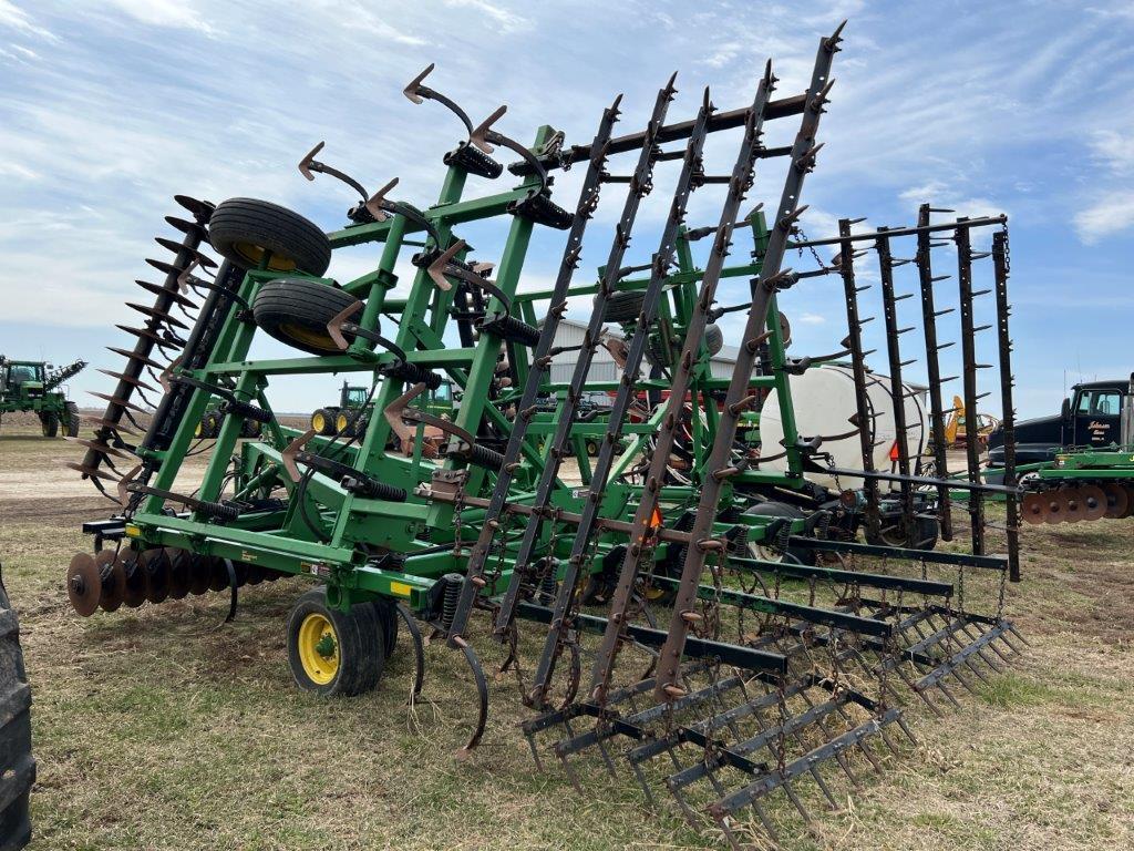 JD 726 32' Soil Finisher