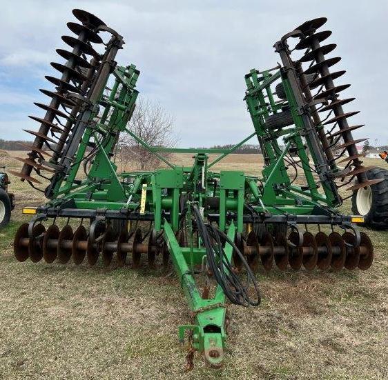 JD 726 32' Soil Finisher