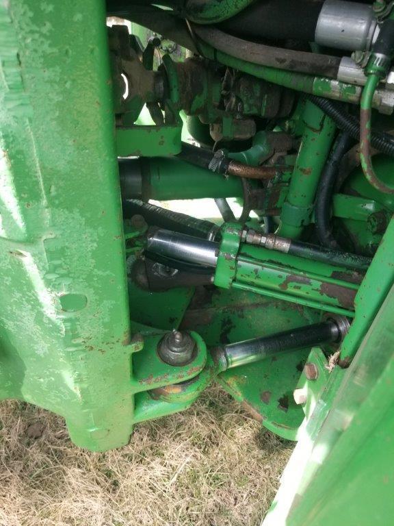1982 JD 8850 4WD Tractor
