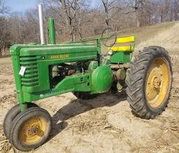 1952 JD A Tractor