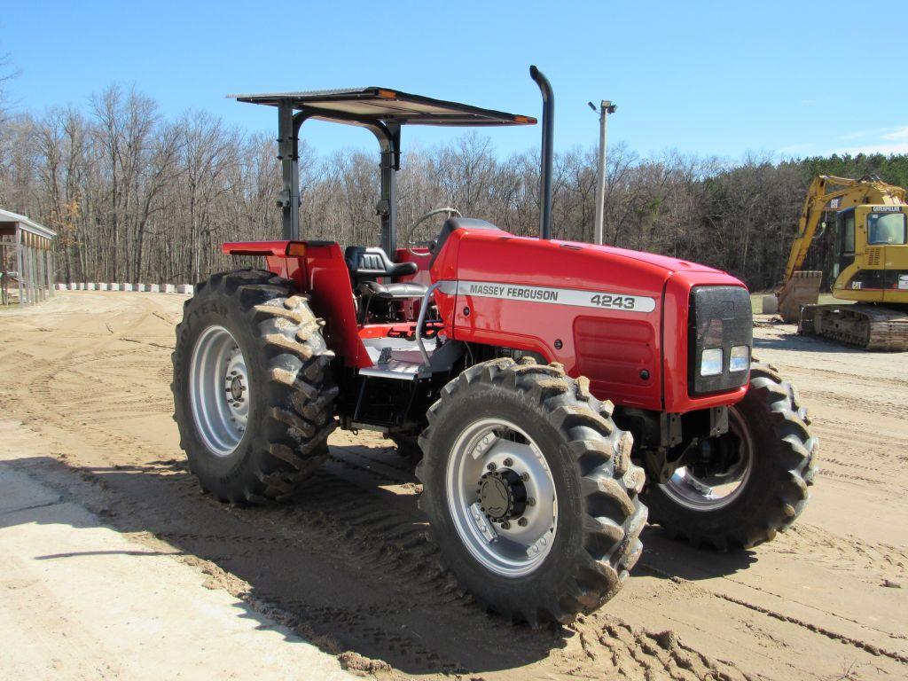 2010 Massey Ferguson MF4243 Tractor