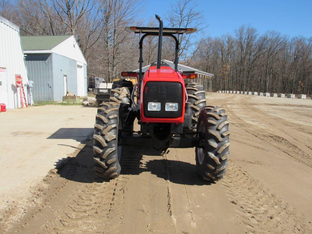 2010 Massey Ferguson MF4243 Tractor