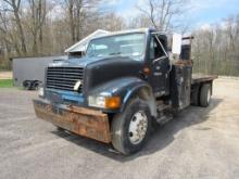 2000 International 4900 Flatbed Truck