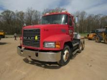 2000 Mack 600 Day Cab