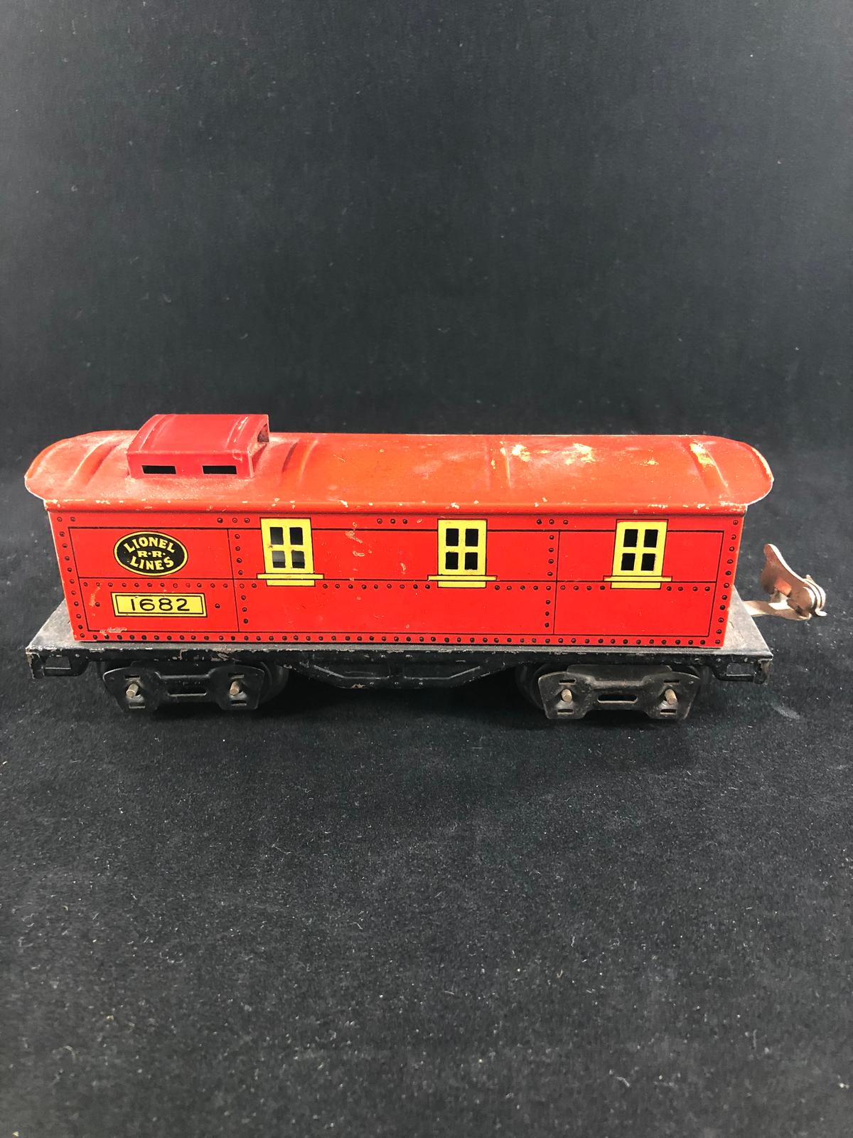 Vintage Pre-War Lionel RR Lines 2682 Caboose