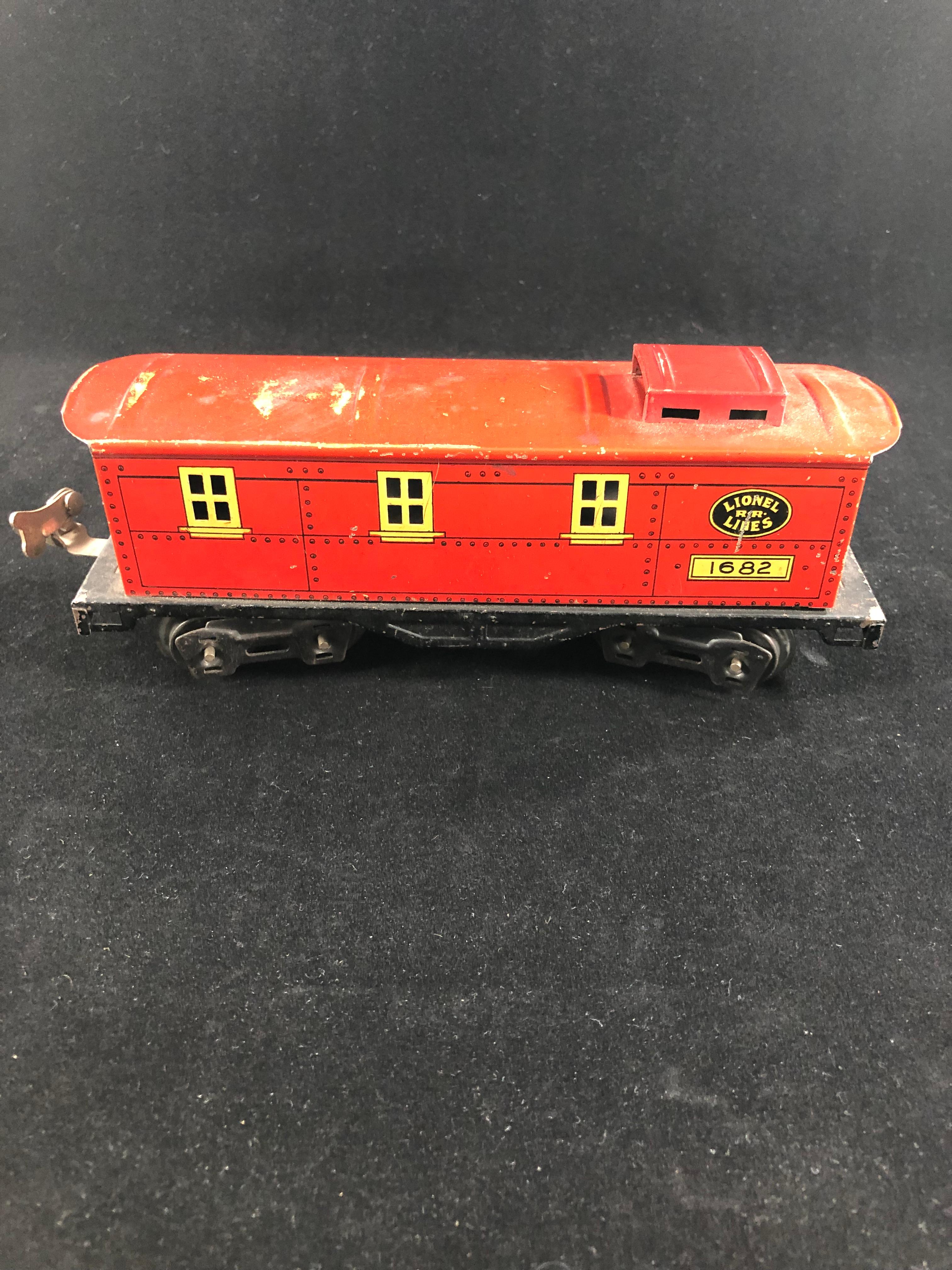 Vintage Pre-War Lionel RR Lines 2682 Caboose