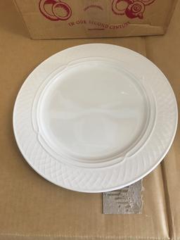 Brand New Homer Laughlin China 12.5 inch Gothic Plate