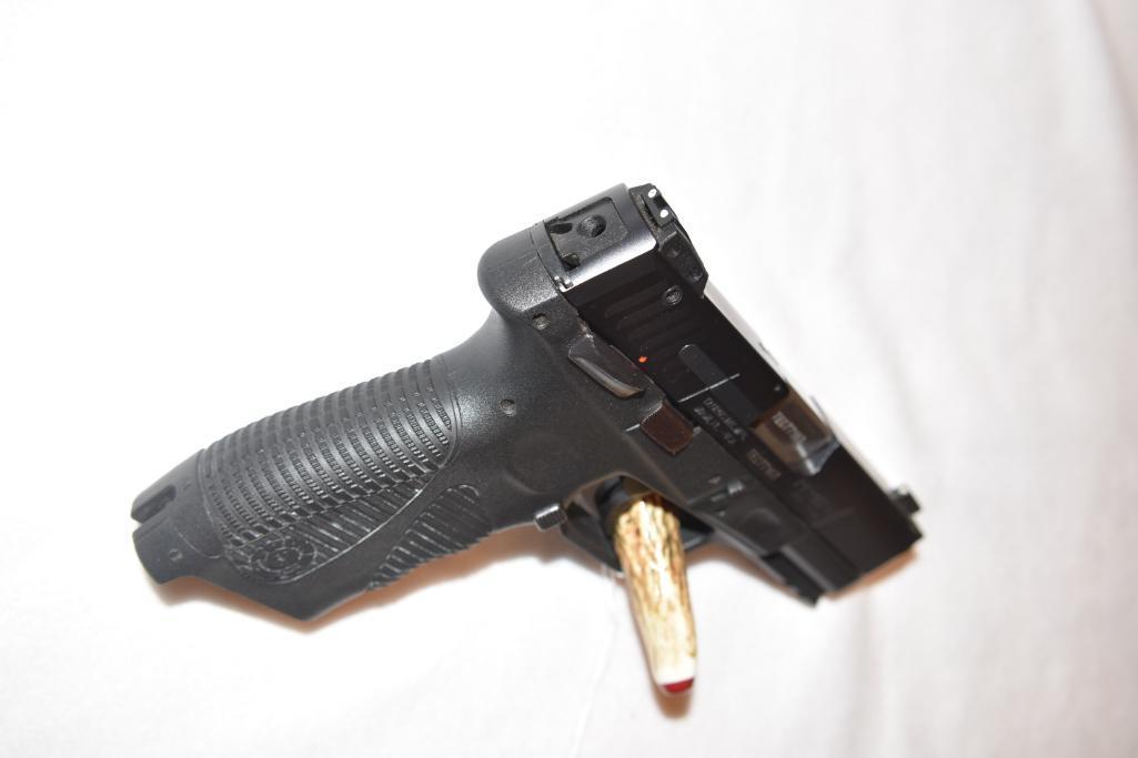 Taurus PT24/ 7 G2, 9mm semi auto Pistol, as new in original Factory case