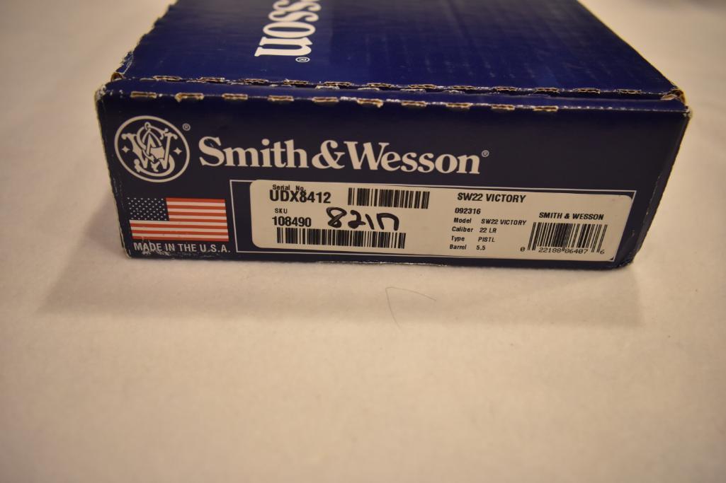 Smith & Wesson Victory Model SW 22 Victory; Target Pistol .22 LR in Box