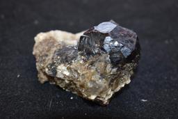 Garnet Speciman, 2 1/2 x 2 in 5.6 oz