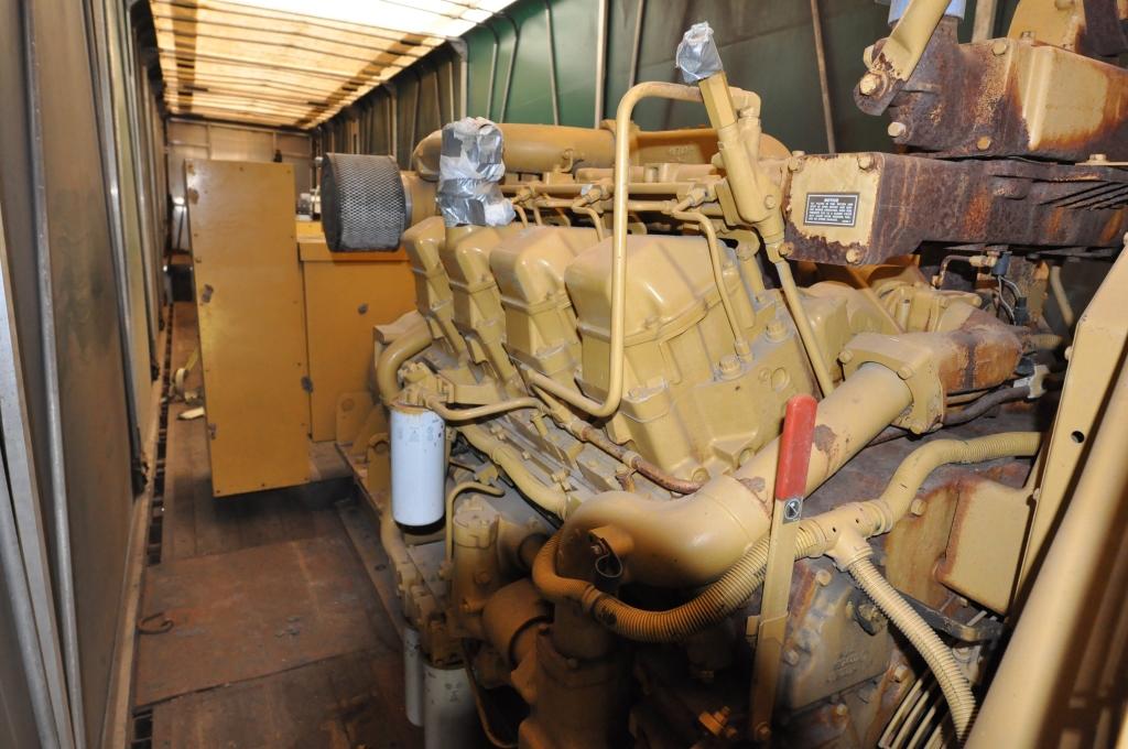 1996 McCord Drop Deck & 1989 Caterpillar Generator