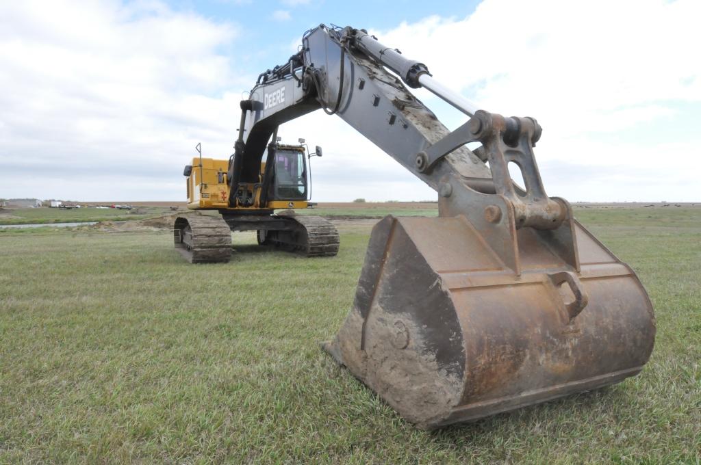 2007 John Deere 450 DLC Track Excavator