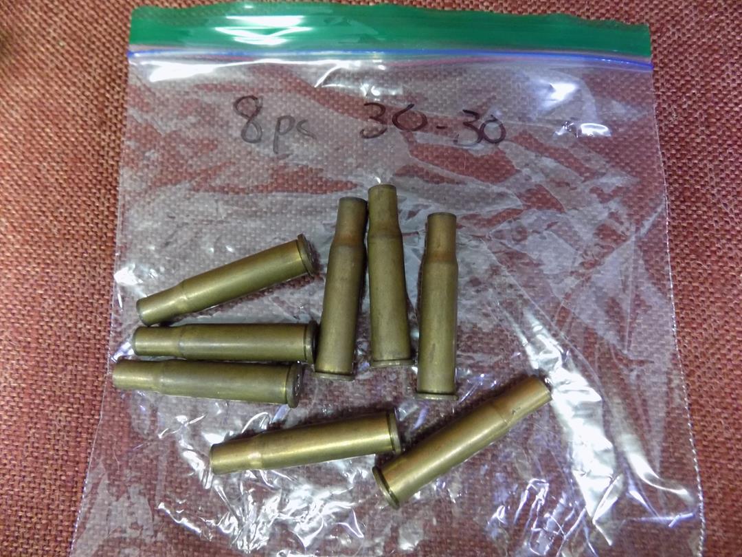 Misc Ammo Lot, 13 rds of 7mm Mauser, 4pcs of Brass