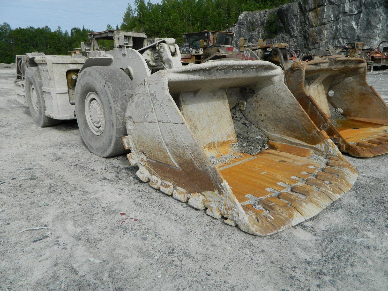 CAT R1600G Underground Loader